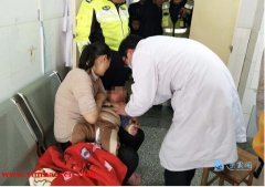 1岁幼童被烫伤 沭阳交警紧急送医