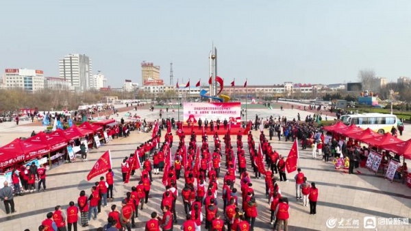 德州武城志愿服务赶大集 暖心“为老”零距离