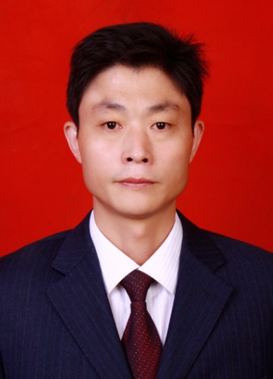 务实敬业争做党员表率,服务发展肩负责任担当——侯庆友