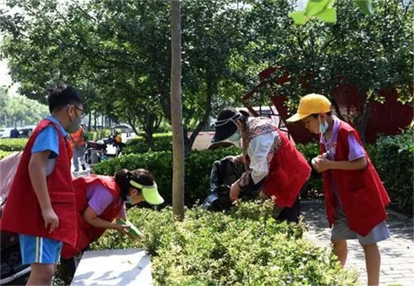 胶州：志愿服务为城市文明“添彩”播