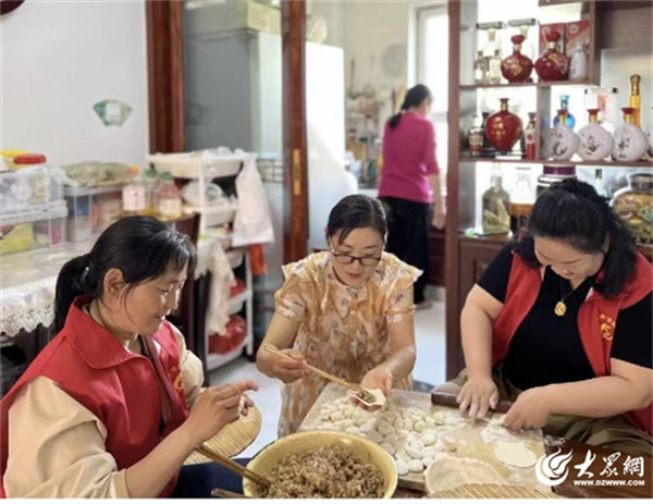 拳拳赤子心 浓浓感恩情——沂源县开展孝善养老系列志愿服务活动