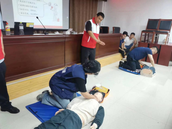 梁山县红十字会举办第五期红十字救护员培训班