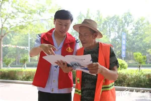 鱼台税务志愿“小服务” 税惠“大民生”