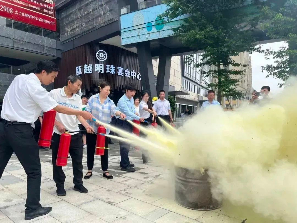 永嘉开展消防应急演练及安全生产月宣传活动