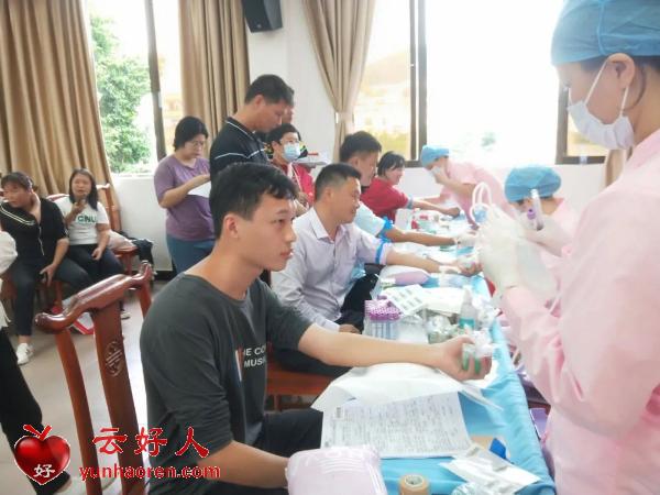  Warm Blood - Guixu Town organizes free blood donation activities